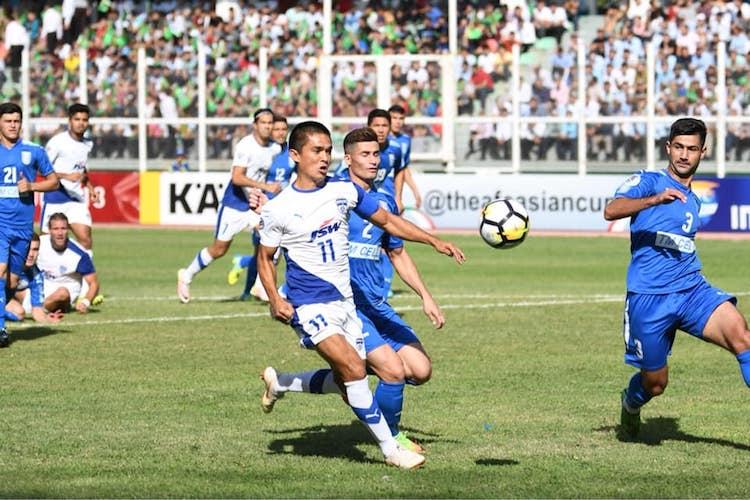 Soi kèo FK Sogdiana Jizak vs Đông Phương AA