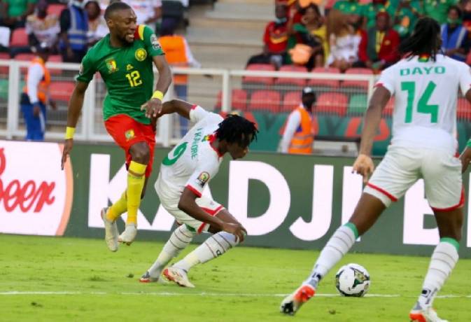 soi-keo-Algeria-vs-Cameroon