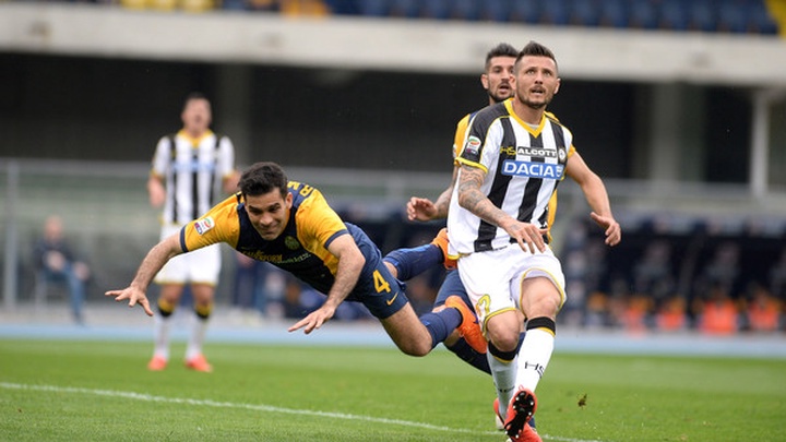Soi kèo Udinese vs Verona