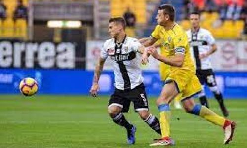 Soi kèo Parma vs Frosinone 2h30 ngày 22/1 dự đoán giải hạng 2 Italia